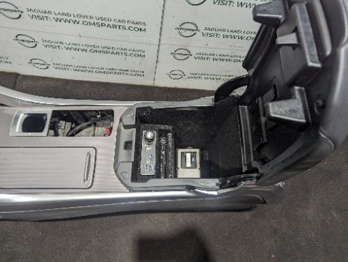 RANGE ROVER SPORT L494 CENTRE CONSOLE WITH ARMREST