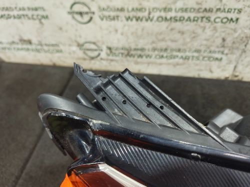 DACIA JOGGER TCE O/S DRIVER SIDE RIGHT HEADLIGHT (SLIGHTLY DAMAGED)