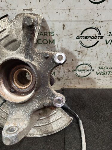 JAGUAR XF X250 O/S DRIVER SIDE RIGHT REAR WHEEL HUB