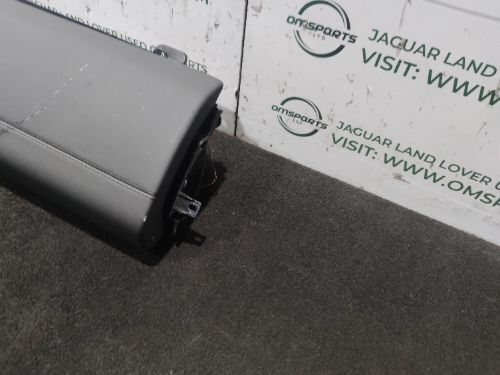 LAND ROVER DISCOVERY 5 L462 UPPER GLOVE BOX