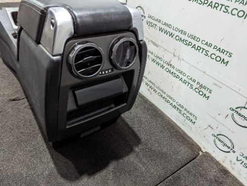 LAND ROVER DISCOVERY 4 L319 CENTRE CONSOLE WITH ARMREST
